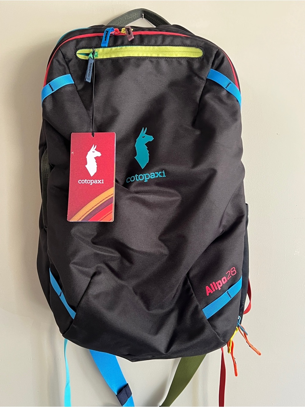 Cotopaxi 28L Alpa One of a kind del dia dark Travel  hiking suitcase backpack